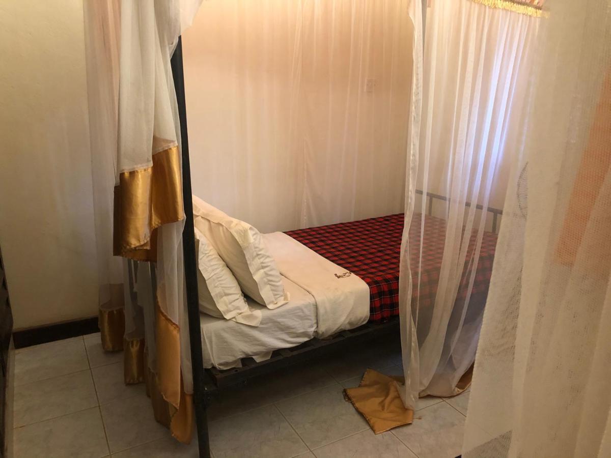 Impala Safari Lodge Voi Ngoại thất bức ảnh
