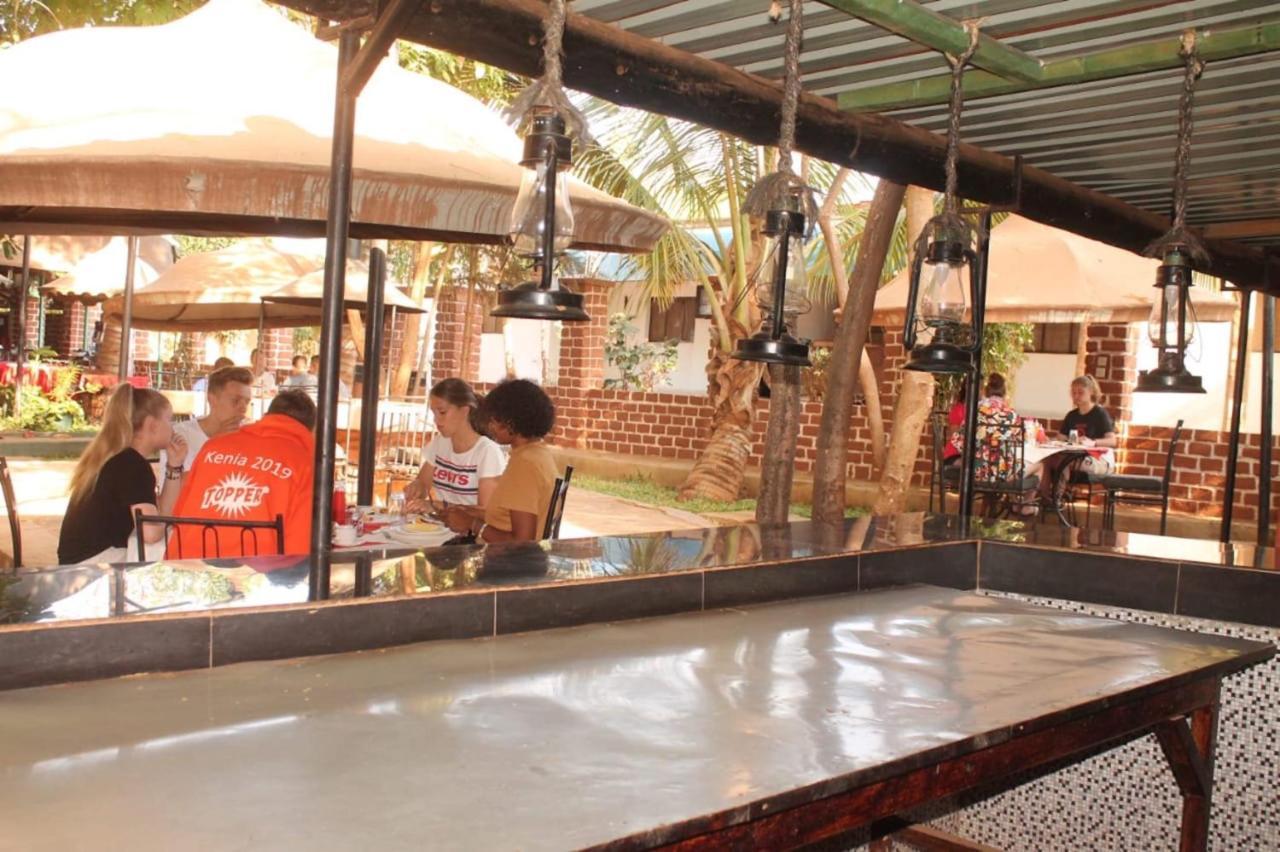 Impala Safari Lodge Voi Ngoại thất bức ảnh